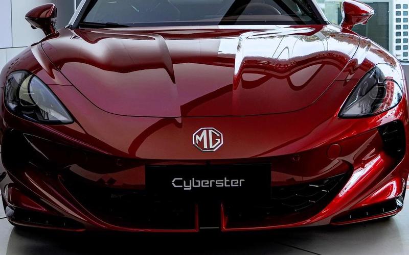 慕容云海的mg跑车,慕容云海 豪车