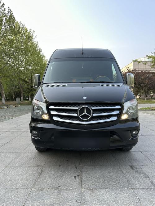 奔驰考斯特商务车7座(考斯特7座 商务车)